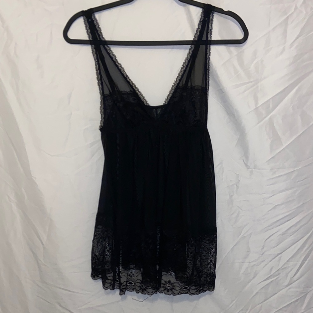 Elegant Short Lace Chemise W/ Adjustable Straps- Black